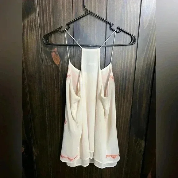 Blu Pepper Embroidered Tank Top | Size: Medium - Picture 5 of 6